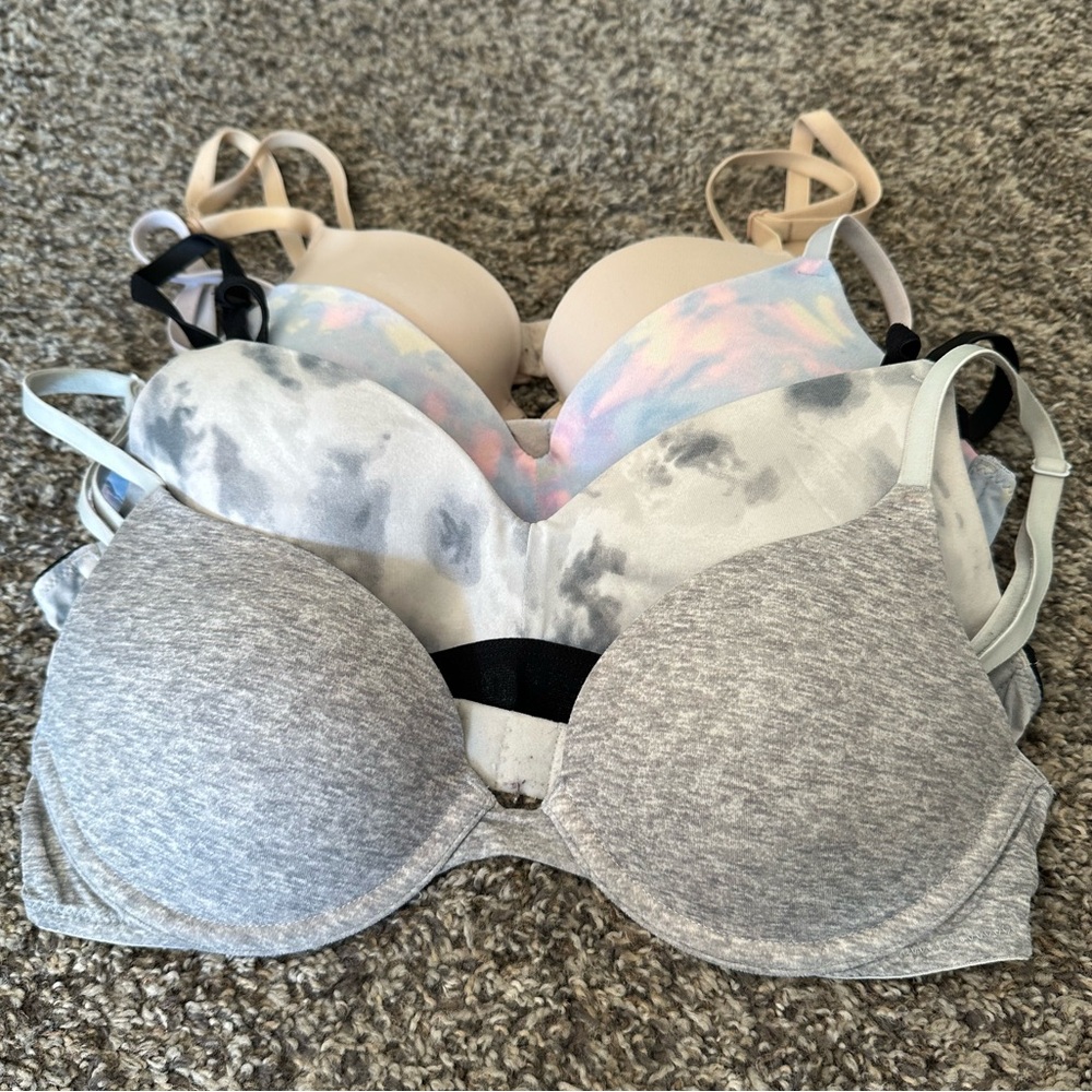4 Victoria’s Secret PINK 32 A Used Bras